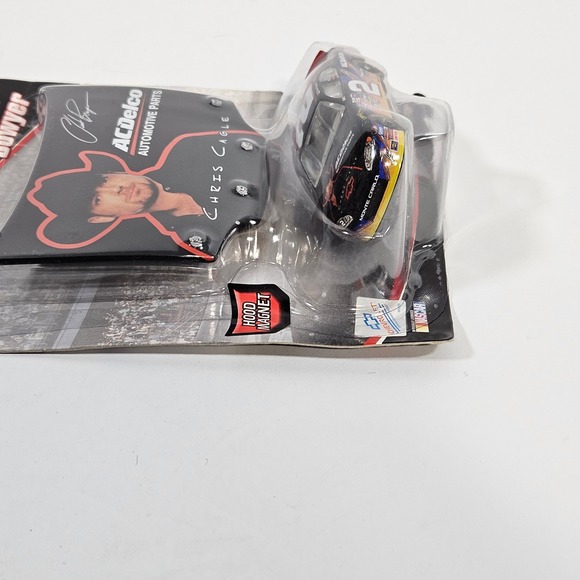 Winner's Circle Clint Bowyer 2 ACDelco Chris Cagle 1:64 Diecast and Hood Magnet - Picture 5 of 7